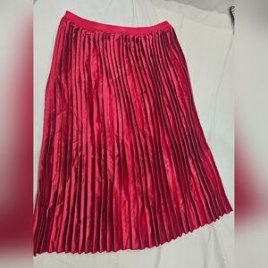 Pleated silk skirt